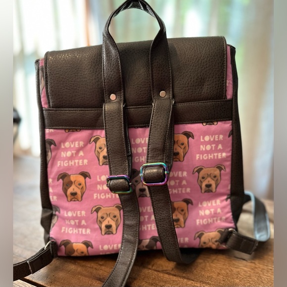 NWOT Backpack Purse w/ Matching Wristlet. Grey Leather/ Purple Printed Fabric. - Picture 3 of 10